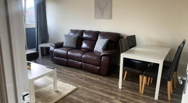 Prime central location 2bedApartmentSecure parking, Забронировать Апартаменты/квартира Отели Glasgow & The Clyde Valley с парковкой, Парковка