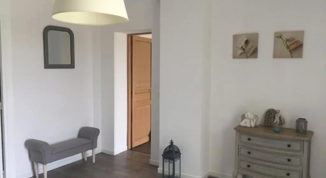 Gîte "Au Bord de l'Eau", Rezerwuj Hotel Hotele w Red Perigord z basenem, Basen