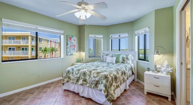 New Listing! Beachfront Perch W/ Pool & Balcony 2 Bedroom Condo