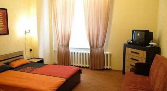 Ап-ты KyivHome, Михайловский пер., 9А, пл. Независимости