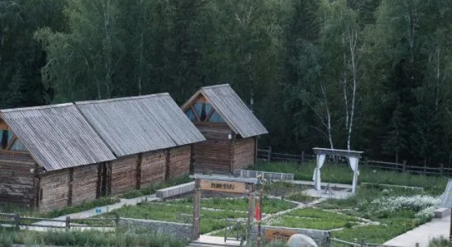 Trip.com Group Country Retreats (Xinjiang Hemu Xirong Joint Resort）, Prenota Hotel Hotel a Xinjiang con parcheggio, Parcheggio