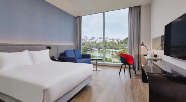 Двухместный номер Standard с видом на парк Holiday Inn Express Taichung Park by IHG