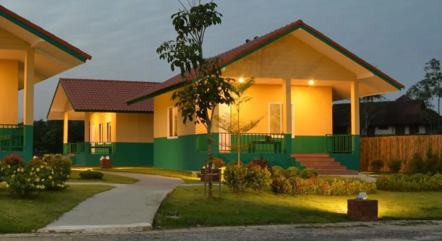 Бунгало Deluxe с балконом и с видом на горы Kaeo Fa Sai Resort