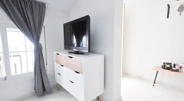 Sitito Marmoles 32 Studio, Забронировать Отель Bailen-Miraflores Малага, рядом с Музей Кармен Тиссен