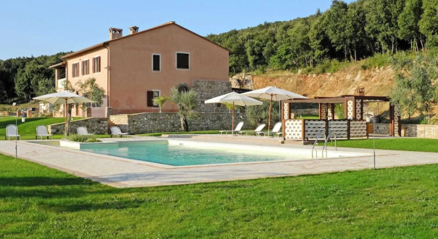 Коттедж с балконом Elegant apartment only 1 hour from Rome