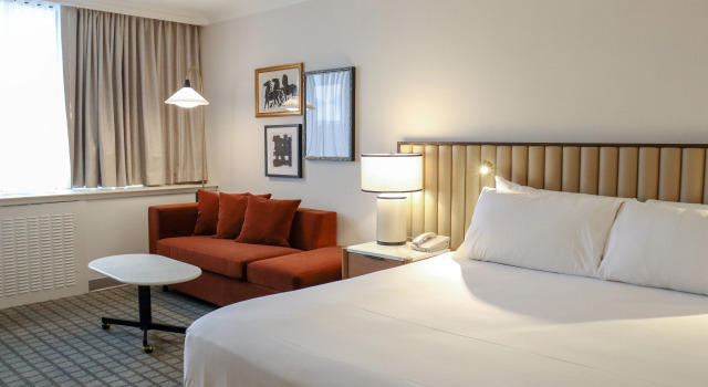Crowne Plaza Louisville Airport Kentucky Expo Center, Boek Hotel Hotels in Kentucky met parkeren, Parkeren