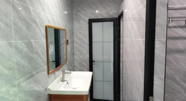 Кровать в общем номере (женский номер) Wanning Shenzhou 517 Homestay (Shenzhou Peninsula Resort Area Huandao Tourism Highway)