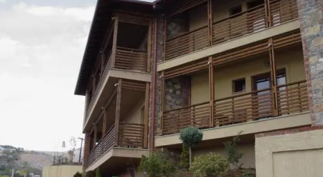 Iberis Hotel, Rezervați Hotel Hoteluri în Kozani Prefecture cu parcare, Parcare