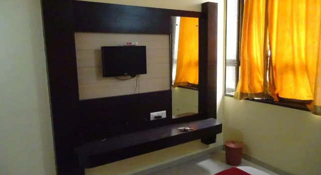 Hotel Sai Swatik by sky stays, Забронировать Отель Отели штата Махараштры 3 звезды, 3*