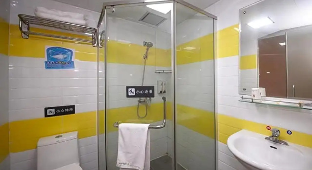 Двухместный номер Business 7 Days Inn Guangzhou Huangsha Metro Branch