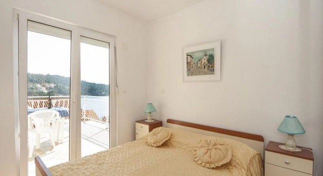 Апартаменты Berties Lodge
