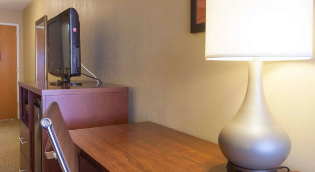 Двухместный номер Standard Quality Inn & Suites I-40 East