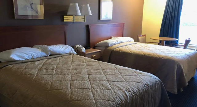 Четырёхместный номер Standard Americas Best Inn - Savannah I-95