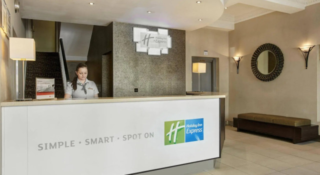 Holiday Inn Express London Victoria by IHG