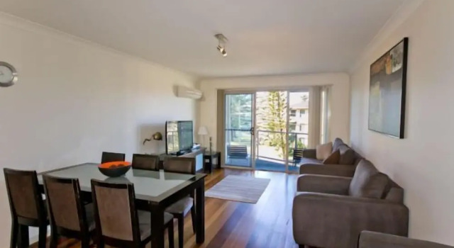 Апартаменты с 2 комнатами с балконом Seaspray Apartments