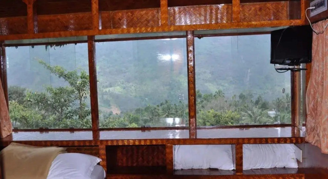 1 BHK Tree house in Pooyamkutty - Mankulam Rd, Munnar, by GuestHouser (595F)