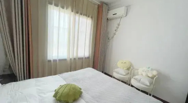 Люкс Ruli Homestay (Mangshi Plaza)