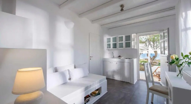 Nefeli Sunset Studios, Book Hotel Pollonia Milos