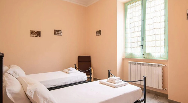 Amazing Apartment in Guspini With 2 Bedrooms, Prenota Appartamento Guspini Costa Verde