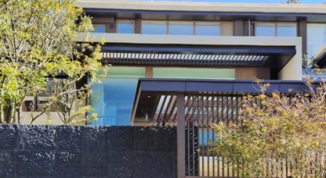 Guanli Designer Homestay (Chengjiang Sunshine Mountain Town Square Branch)