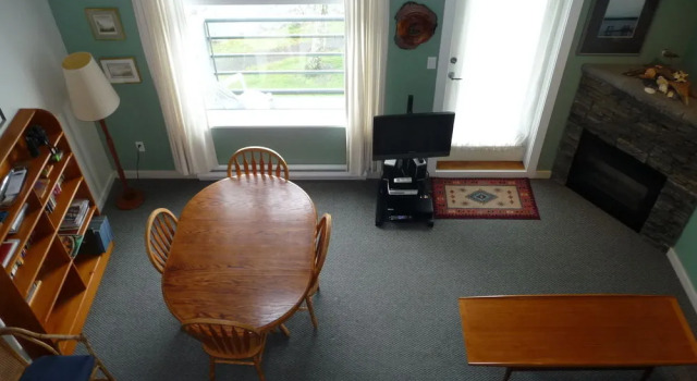 Island Village Properties at Fred Tibbs, Book Hotel Clayoquot Sound 