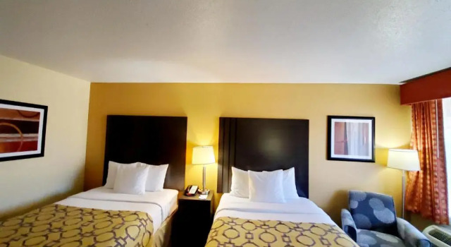 Четырёхместный люкс Baymont by Wyndham Goodlettsville Nashville
