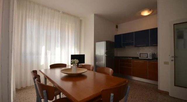 Appartamenti Dei Pini, Prenota Hotel Hotel a Veneto con parcheggio, Parcheggio
