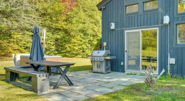 Domek wiejski Stratton Shuttle Access! Vermont Mountain Hideaway