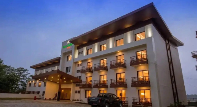 Royal Tiger Safari Resort, Book Resort Meghauli Bagmati Pradesh Province