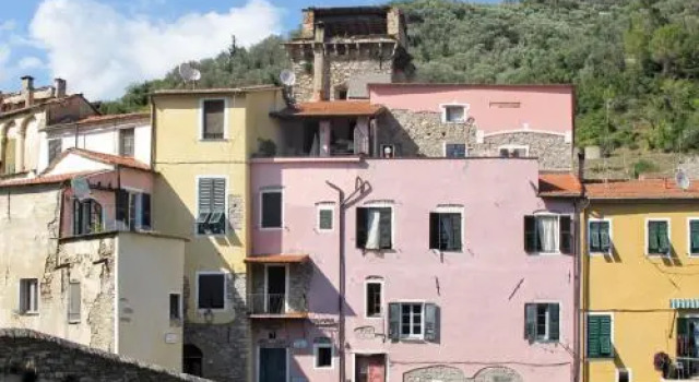 Casa Angela 100s