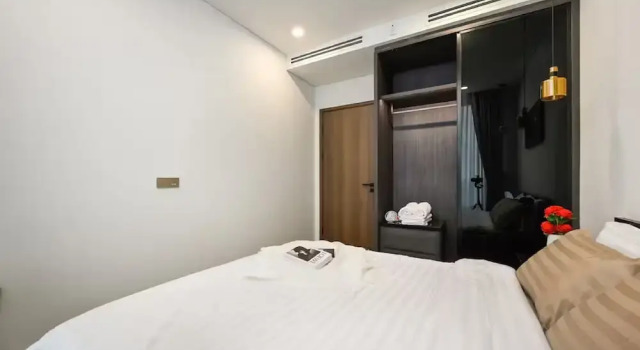Люкс Executive Odela West Tower Riverside Apt Hotel