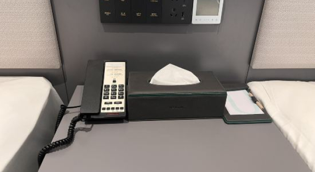 Thunderobot Esports Hotel