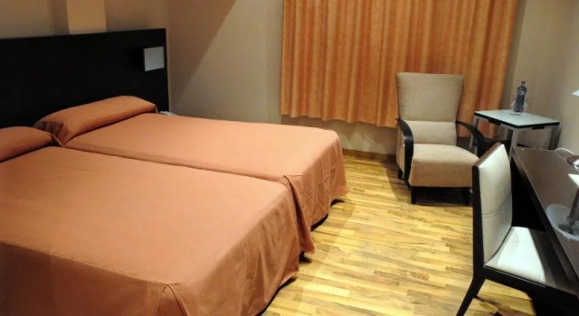Ramón Park-Hotel, Book Hotel Santpedor 