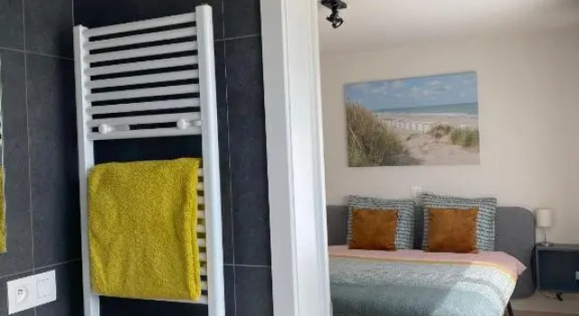 Die huis 14-Een oase van rust tussen polders en kust