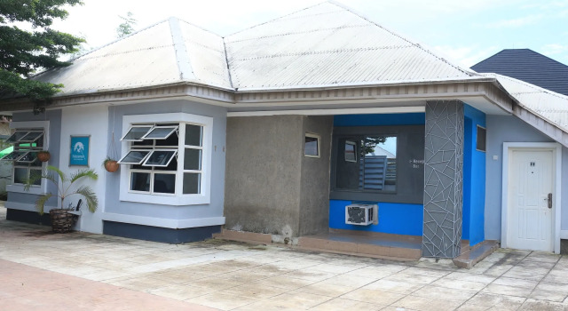 NatureMark Gallery and Guest House