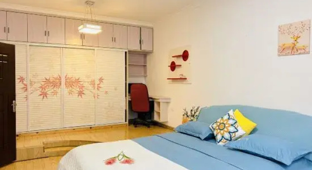 Люкс с 5 комнатами Zhihan Homestay
