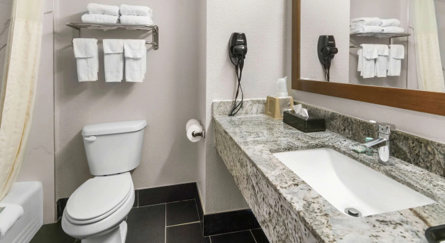 Двухместный люкс SureStay Plus by Best Western Fort Worth Benbrook