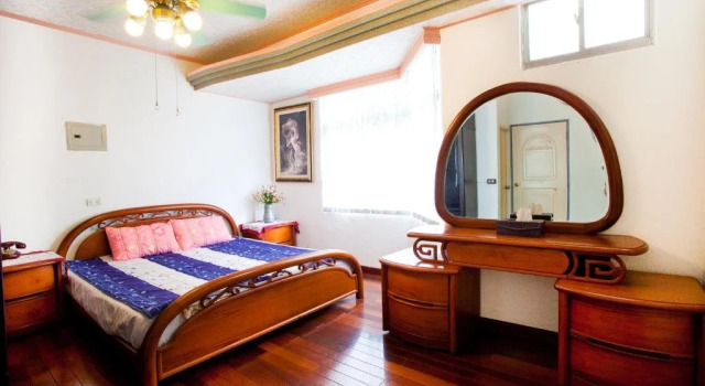 Bo Wu Guan Homestay, Book Hotel Billige hoteller i Miaoli County