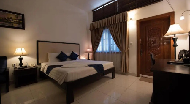 Двухместный номер Deluxe с балконом Homesyn Hotel