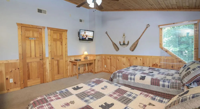 Best of Both Worlds by Eagles Ridge Resort