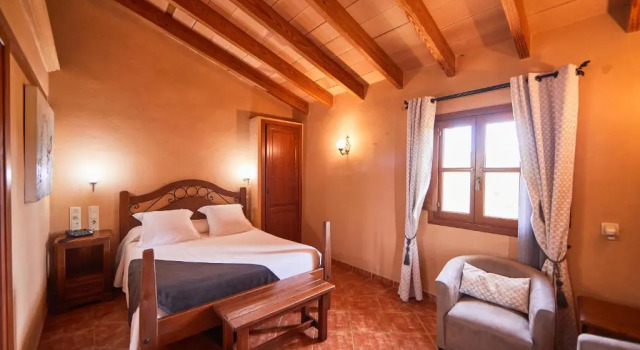 Трёхместный номер Standard Agroturismo Es Quatre Cantons
