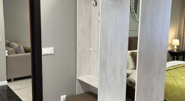 Apartments on Shakhterov Street, Reserva ahora Apartamento Hoteles en Krasnoyarsk con aparcamiento, Aparcamiento
