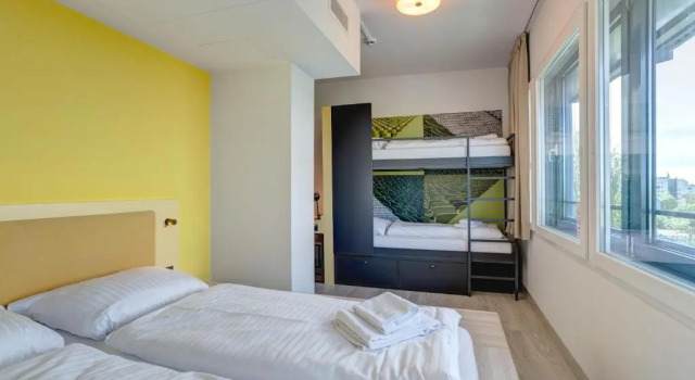 Четырёхместный номер MEININGER Hotel München Olympiapark