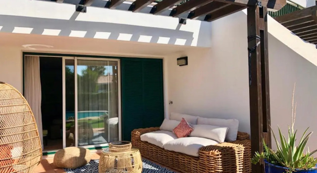 Апартаменты Superior Birdsong Vila Sol Village