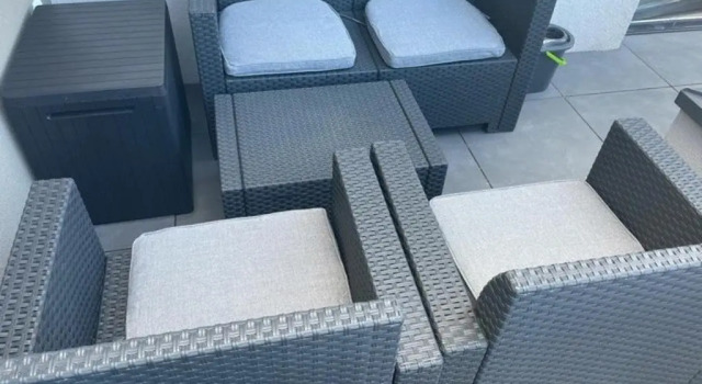 Студия Lakeside Family & Studio Apartments