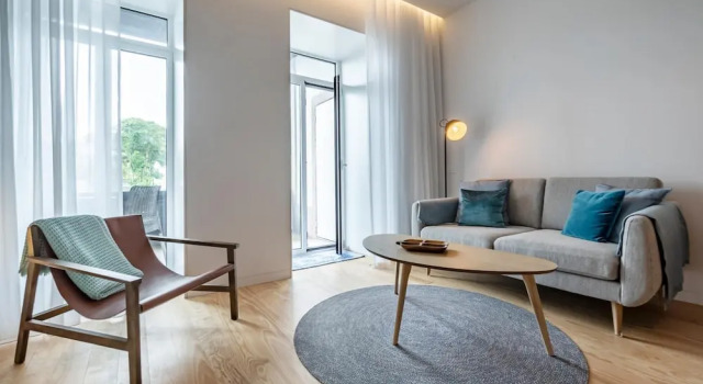 Nomad s Lux - Jardim Vista, Забронировать Отель Порту Регион Порту, рядом с Lapa Metro Station