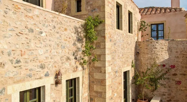 Люкс Moni Emvasis Luxury Suites
