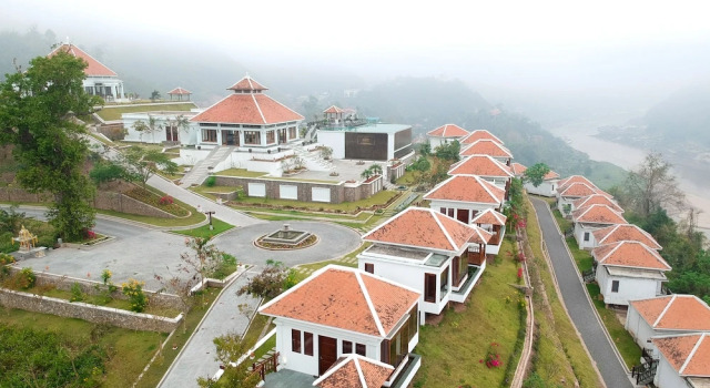 Doppel Familie Villa mit Balkon Le Grand Pakbeng