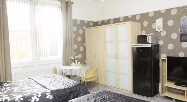 Ashfield Hotel, Забронировать Отель Хаддерсфилд Западный Йоркшир, рядом с Здание администрации Хаддерсфилда