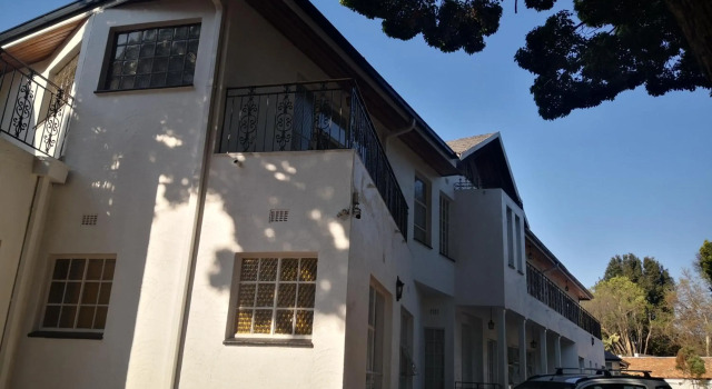 CHIC Geust House, Đặt Khách sạn Germiston Bedfordview